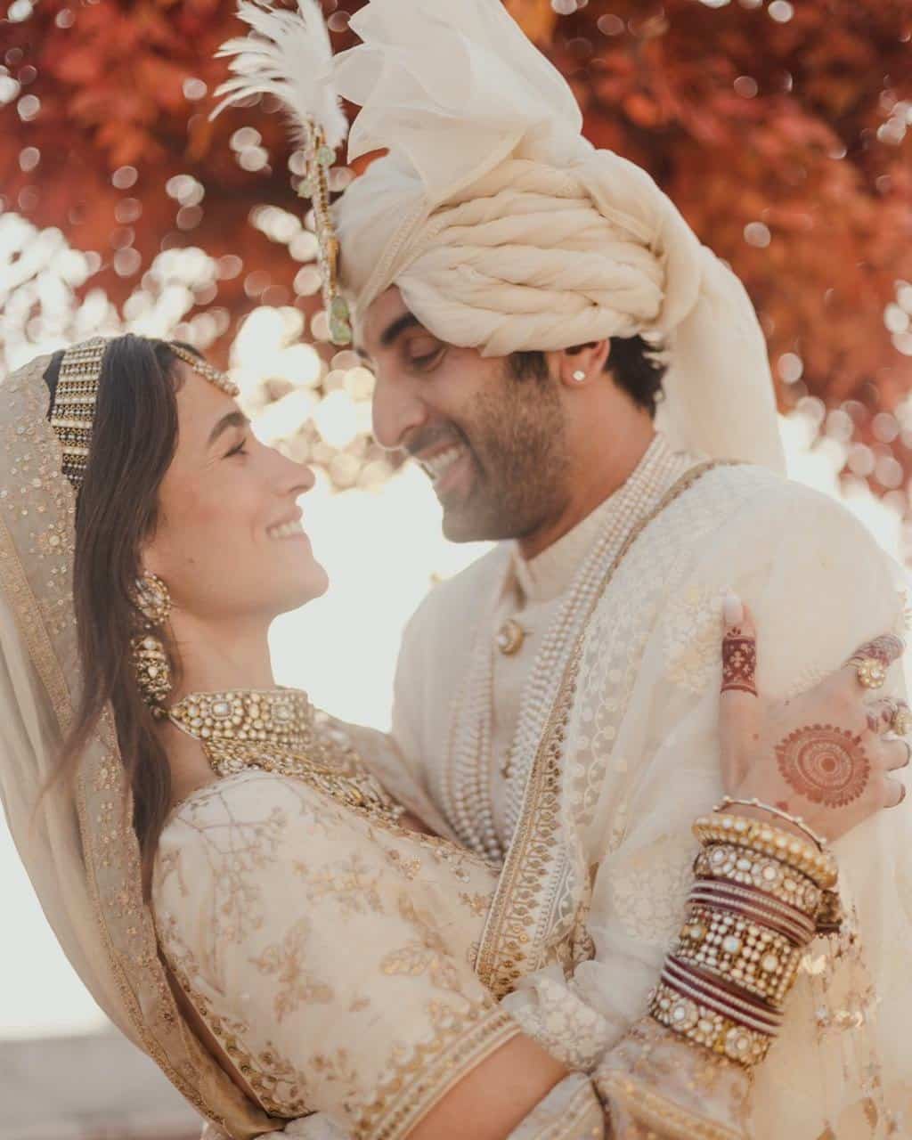 Bollywood Star Ranbir Kapoor-Alia Bhatt Wedding, iiQ8 info