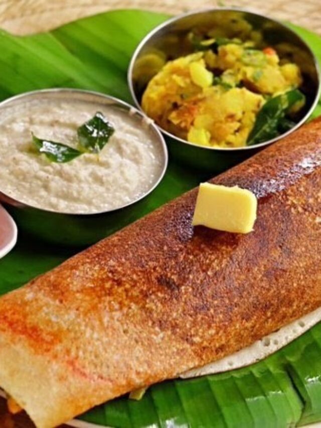 12 of the Most Popular Vegetarian Dishes Of India 🇮🇳 1. Masala Dosa