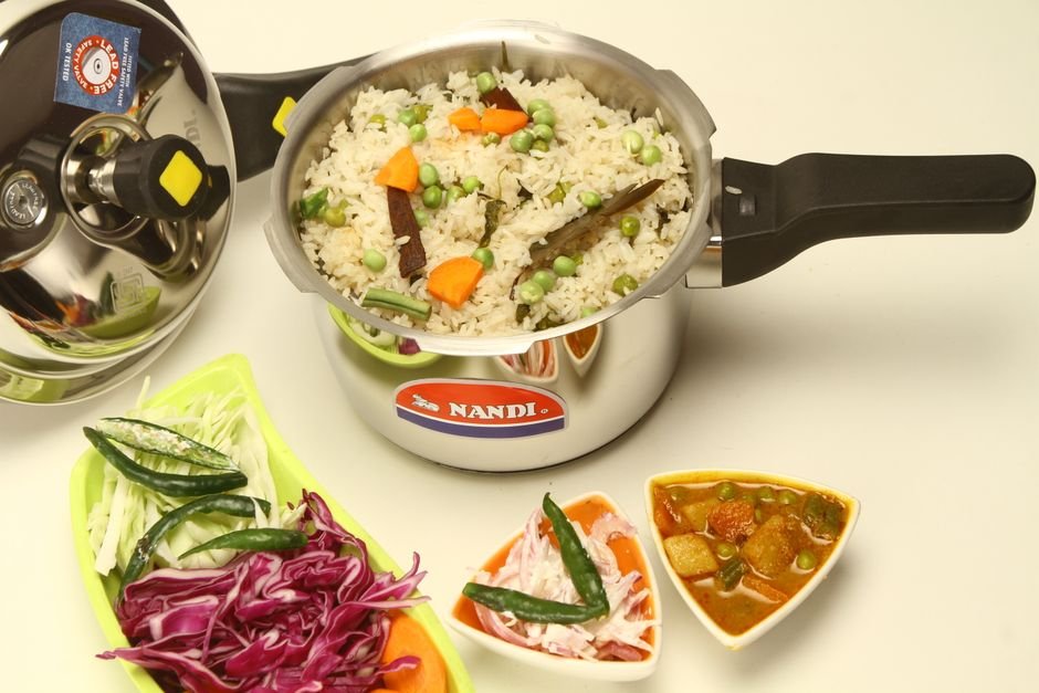 Bisibelebath Recipe: Easy Karnataka Bisi Bele Bath | iiQ8 Best Cooking