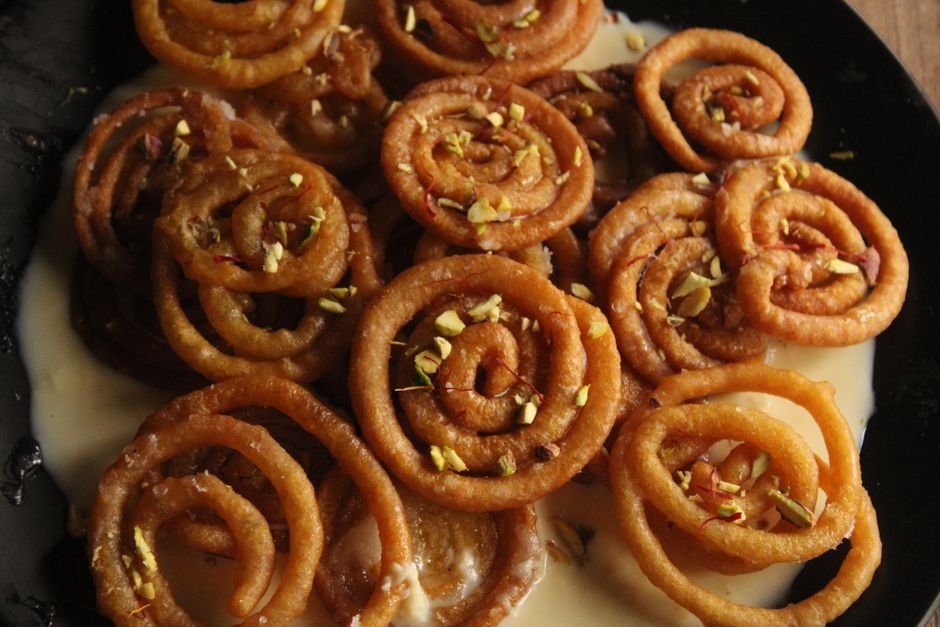 Malpua Recipe: Soft & Crispy North Indian Sweet Pancake | iiQ8 Best Cooking