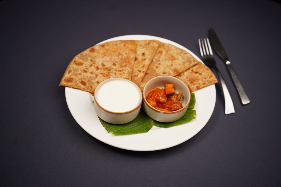Paneer Paratha Recipe: Easy North Indian Stuffed Paneer Paratha Paneer Paratha Recipe: Easy North Indian Stuffed Paneer Paratha