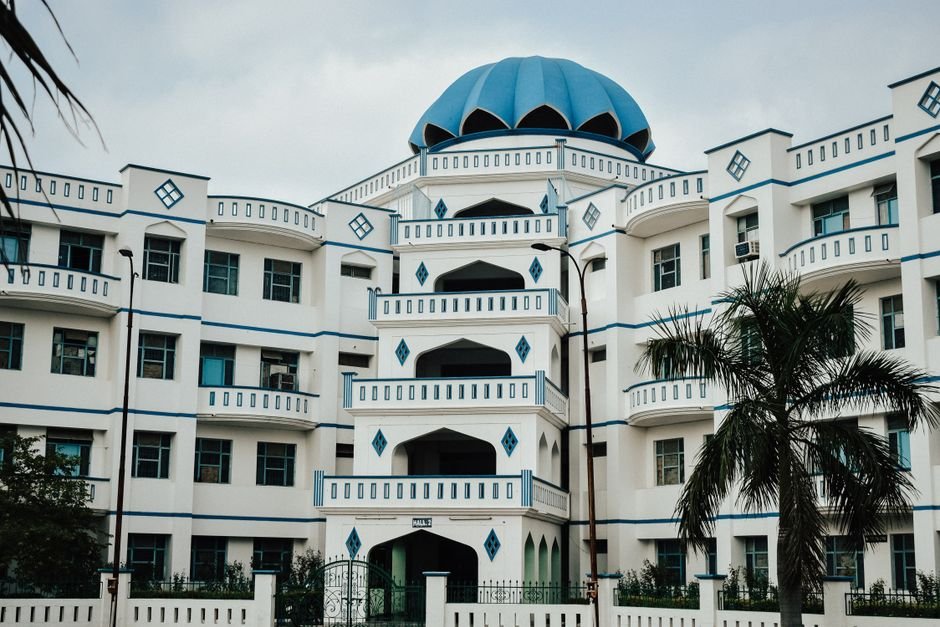 Al Awael Bilingual School Kuwait: Fees, Curriculum & Admission Guide iiQ8