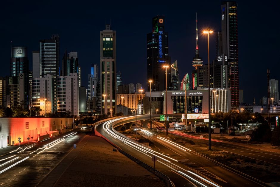 Pharmacies in Kuwait: 24/7 Locations, Co-op Discounts & Rules 2026